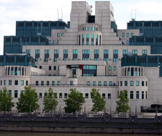 MI6 HQ - An iconic location on the James Bond tour