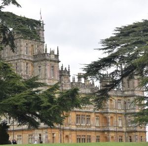 Downon Abbey Coach Tour - Highclere Castle exterior