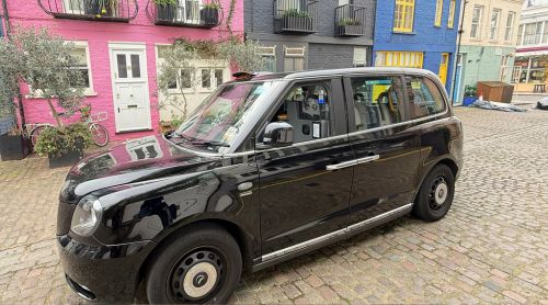 Love Actually Private Black Taxi Tour with Classic Rom-Com Sites