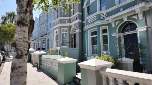 Bella and Max’s house filming location from Notting Hill on Lansdowne Road in London